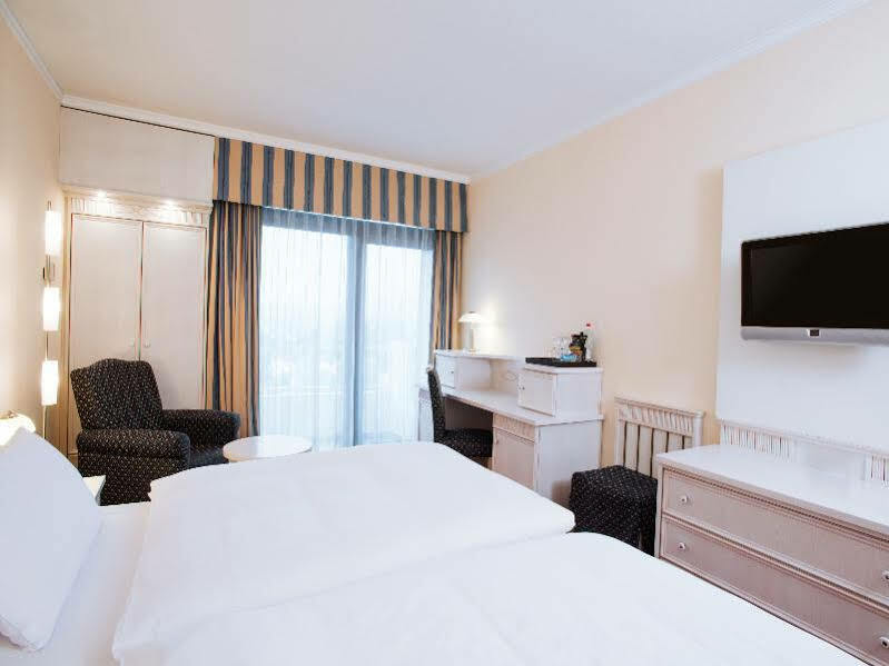 Nh Wiesbaden Esterno foto